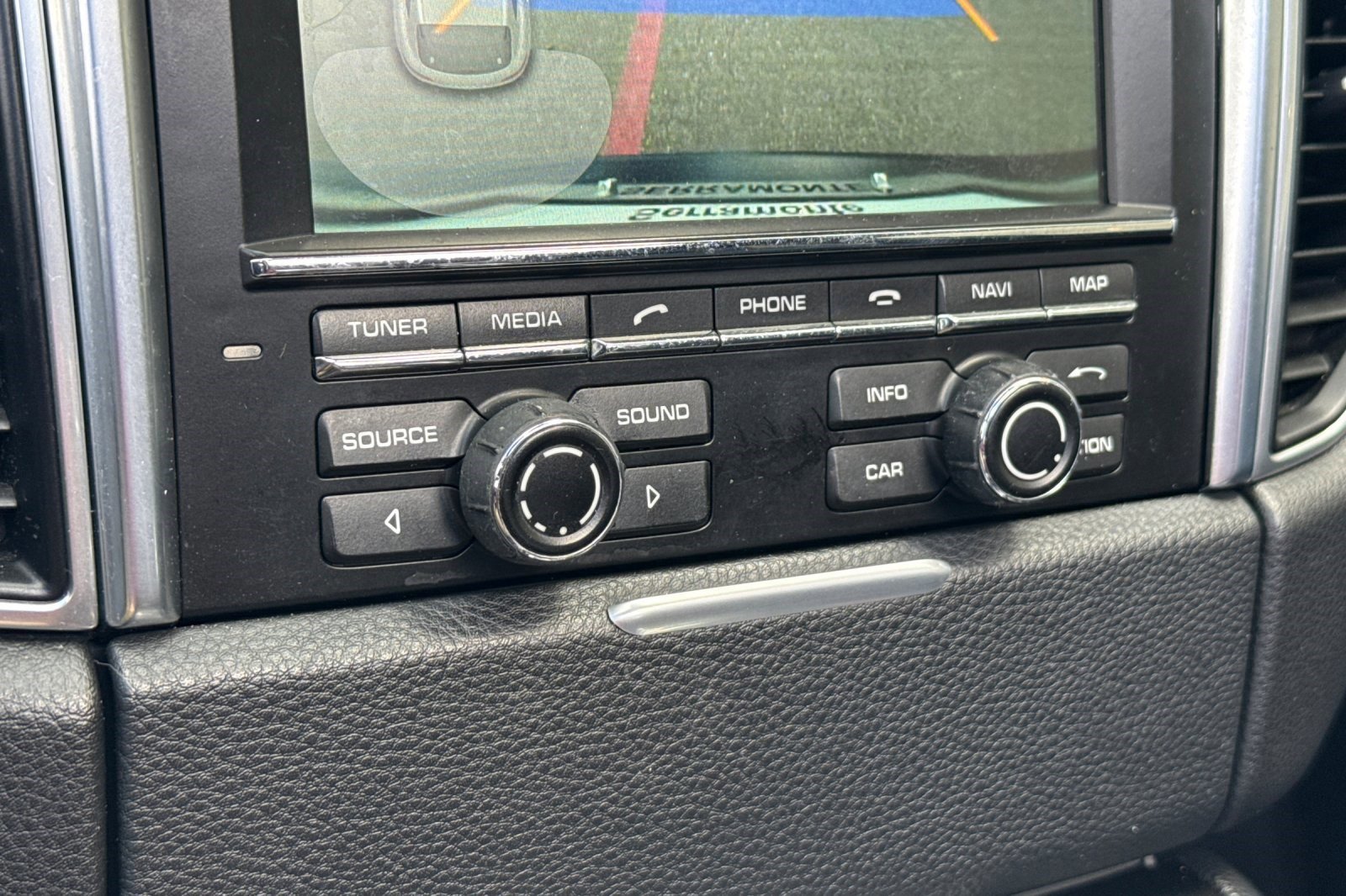 Used 2016 Porsche Macan Turbo image 25