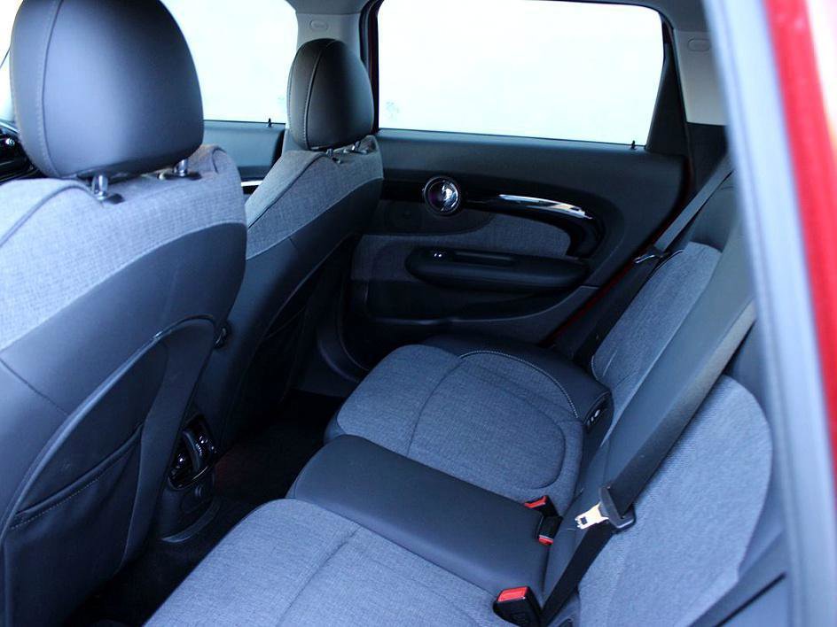 Used 2016 MINI Cooper Clubman image 14