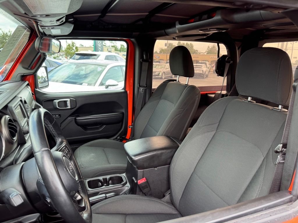 Used 2019 Jeep Wrangler Sport AWD/4WD image 9