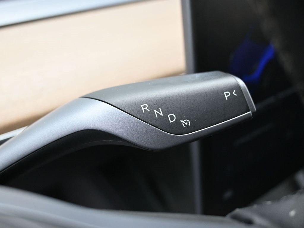 Used 2023 Tesla Model Y Long Range image 17