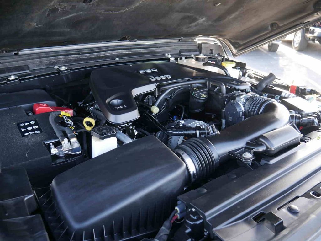 Certified 2020 Jeep Gladiator Sport w/ Quick Order Package 24S image 13