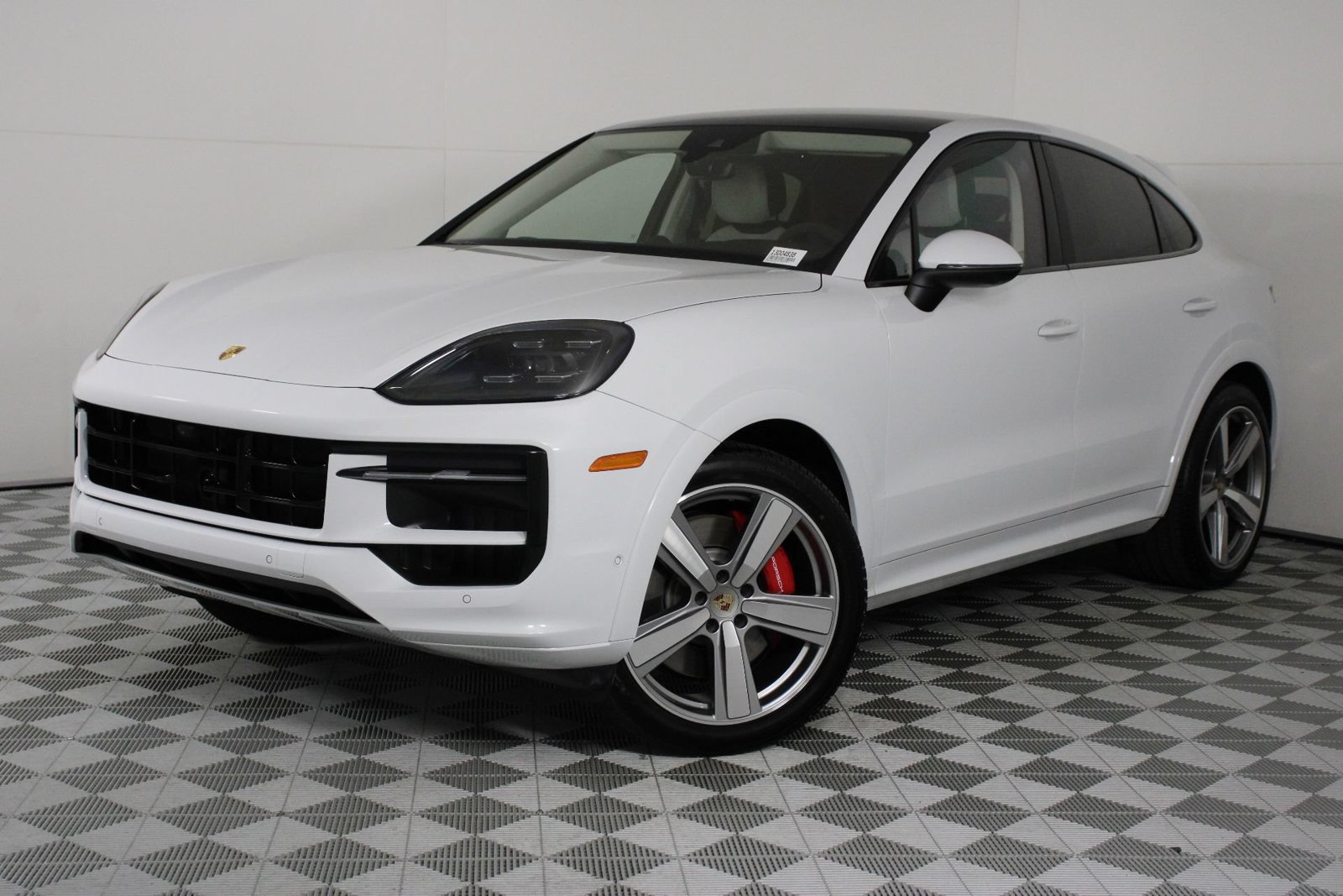 Certified 2026 Porsche Cayenne S AWD/4WD image 35