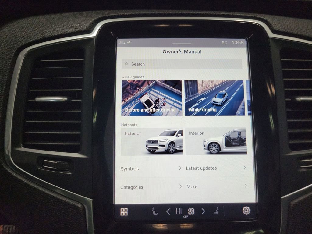 Used 2025 Volvo XC90 B5 Core image 8