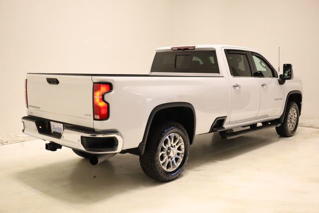 Used 2025 Chevrolet Silverado 3500 LTZ w/ LTZ Convenience Package image 4