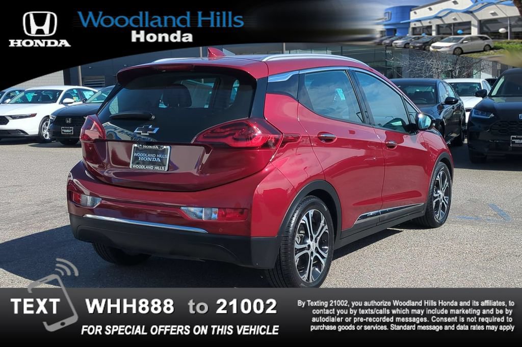 Used 2020 Chevrolet Bolt Premier w/ Infotainment Package FWD image 5
