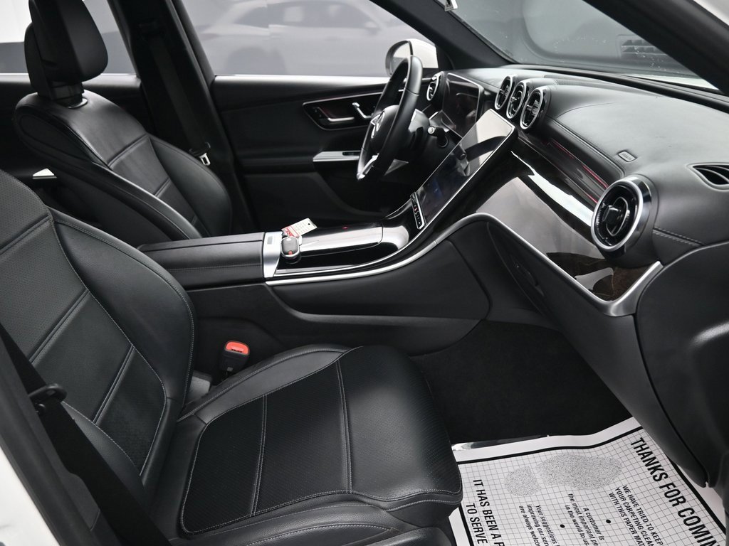 Used 2024 Mercedes-Benz GLC 300 4MATIC image 33