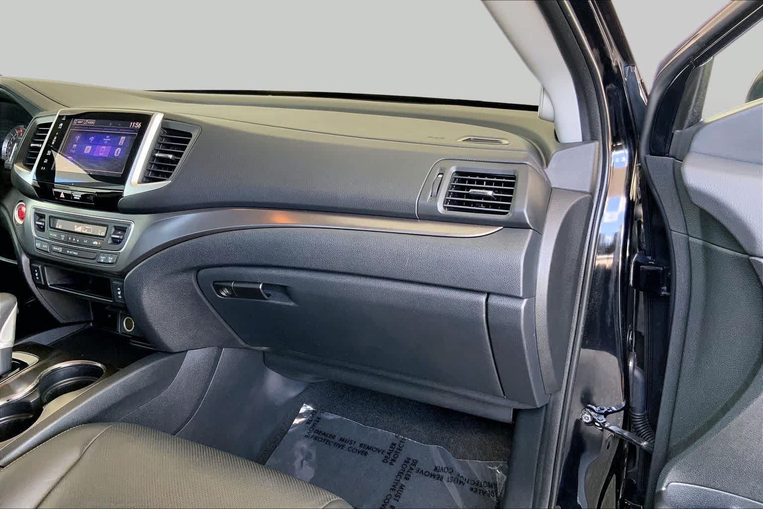 Used 2017 Honda Ridgeline RTL-T image 18
