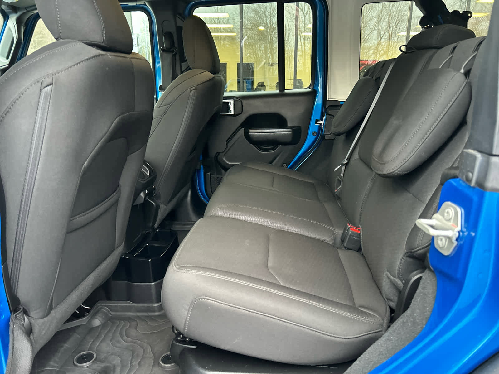 Certified 2023 Jeep Wrangler Unlimited w/ Cold Weather Group image 33