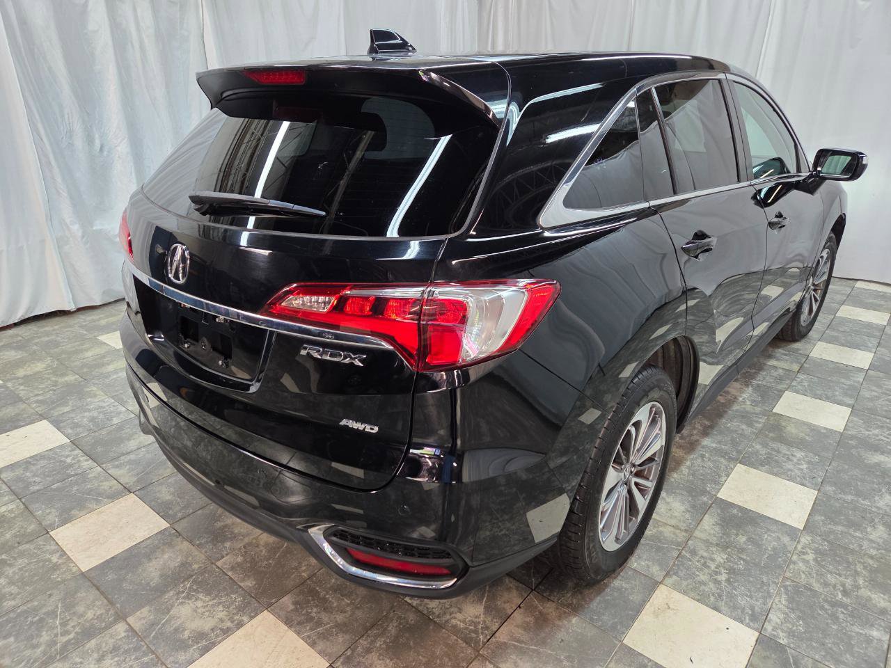 Used 2016 Acura RDX AWD w/ Advance Package image 6