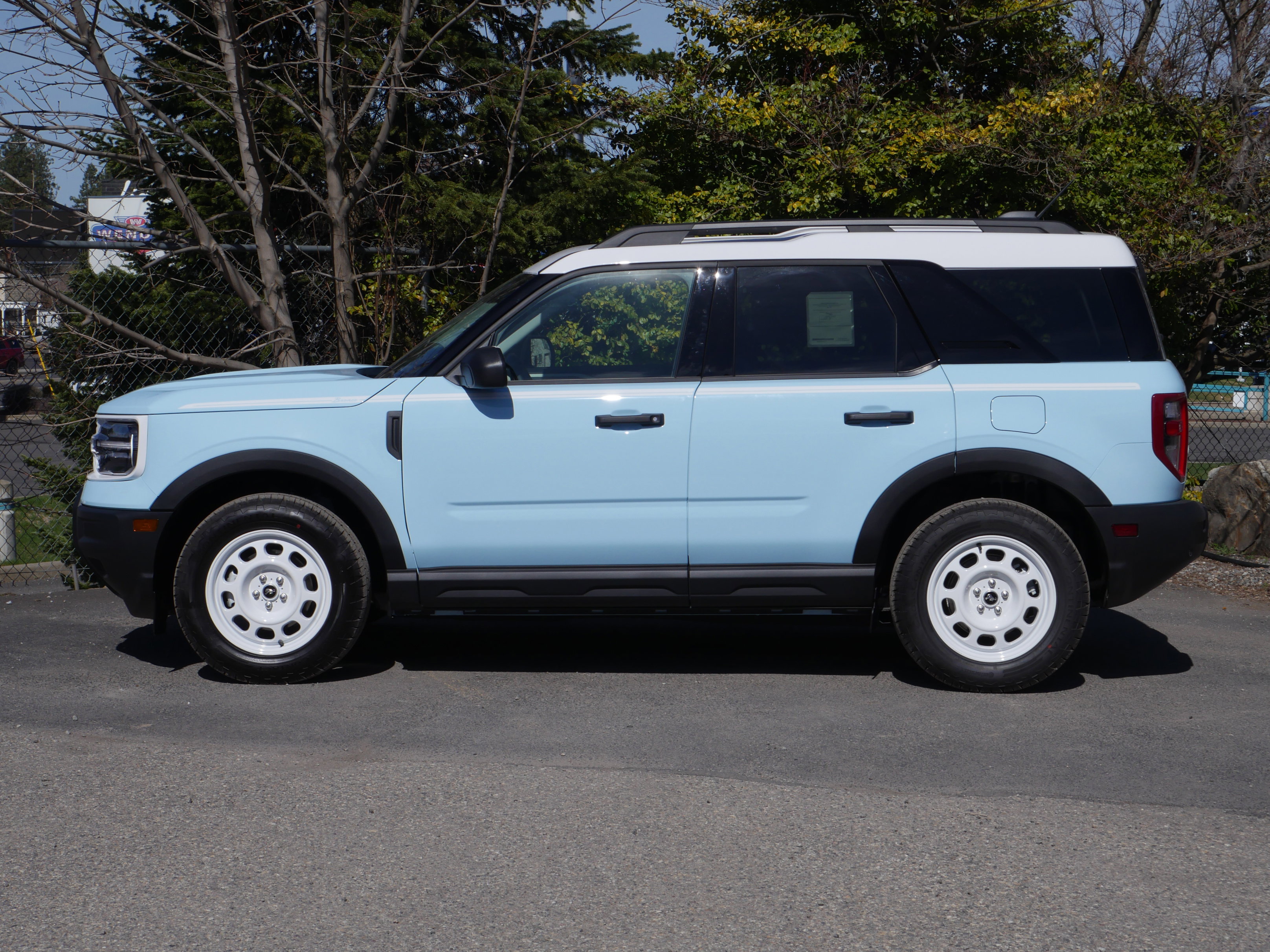 New 2026 Ford Bronco Sport Heritage w/ Convenience Package AWD/4WD image 3