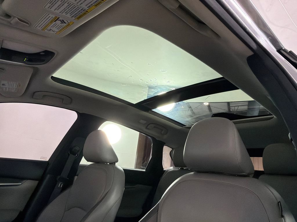 Used 2023 INFINITI QX50 Luxe image 2