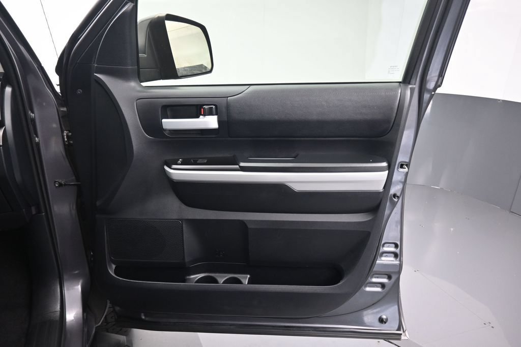 Used 2019 Toyota Tundra SR5 w/ SR5 Upgrade Package RWD image 39