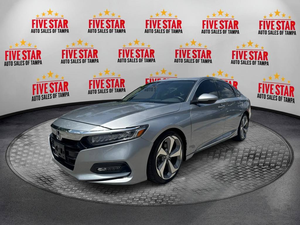 Used 2018 Honda Accord Touring image 3