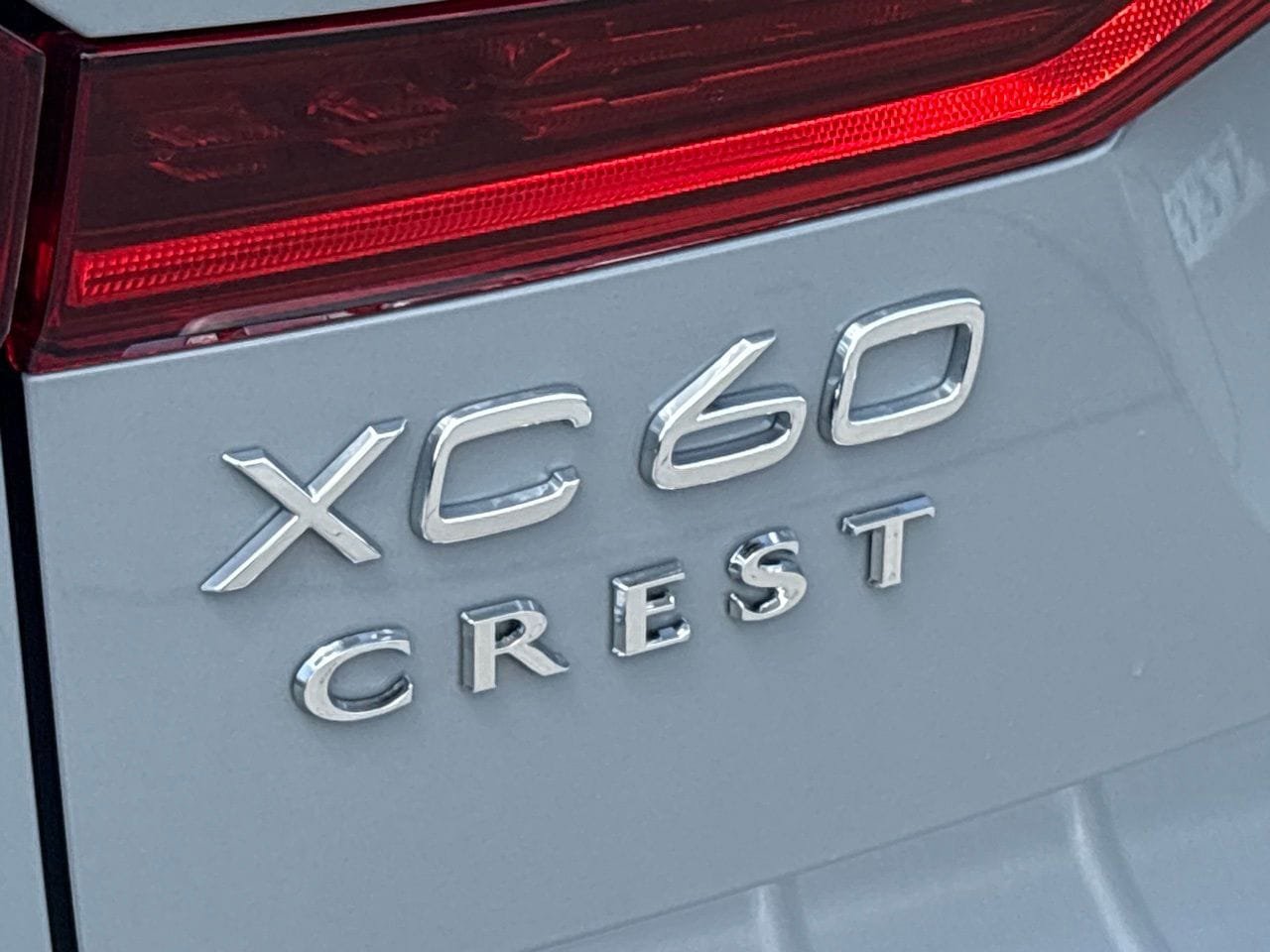 New 2026 Volvo XC60 B5 Plus w/ Protection Package Premier image 8