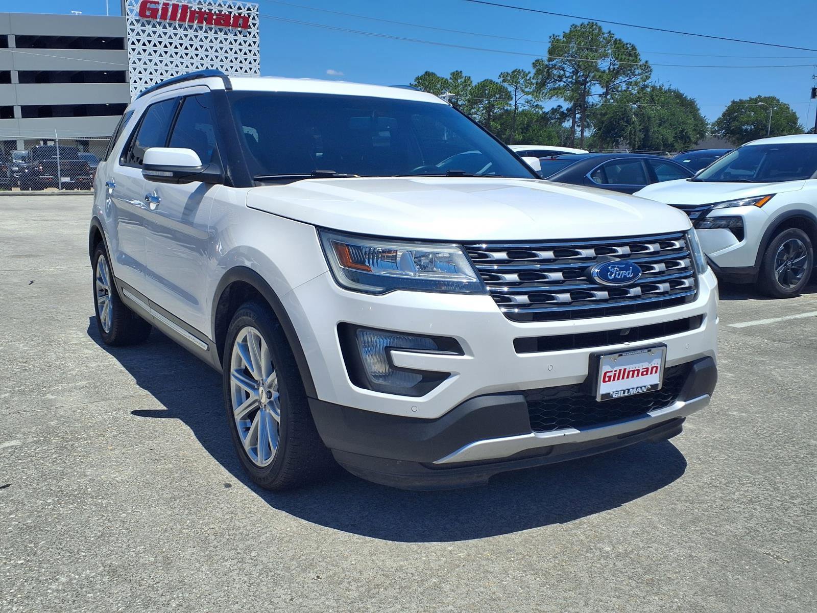 Used 2016 Ford Explorer Limited w/ Class II Trailer Tow Package FWD image 2