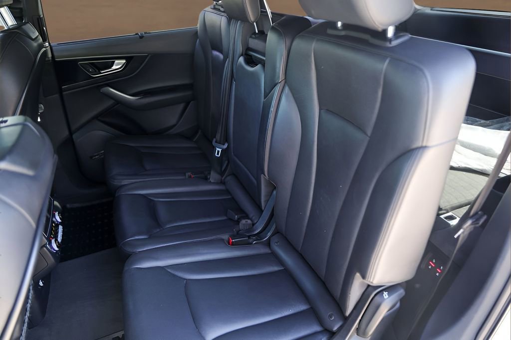 Used 2018 Audi Q7 3.0T Prestige w/ Prestige Package image 25