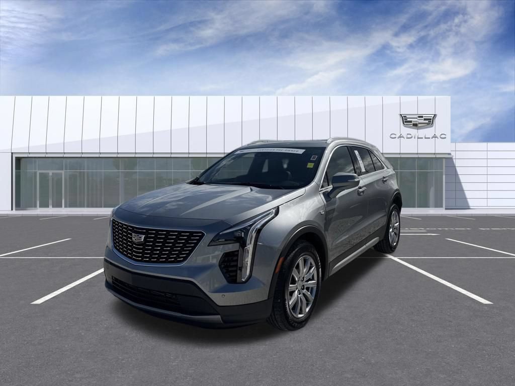 Certified 2023 Cadillac XT4 Premium Luxury w/ Cold Weather Package AWD/4WD image 6