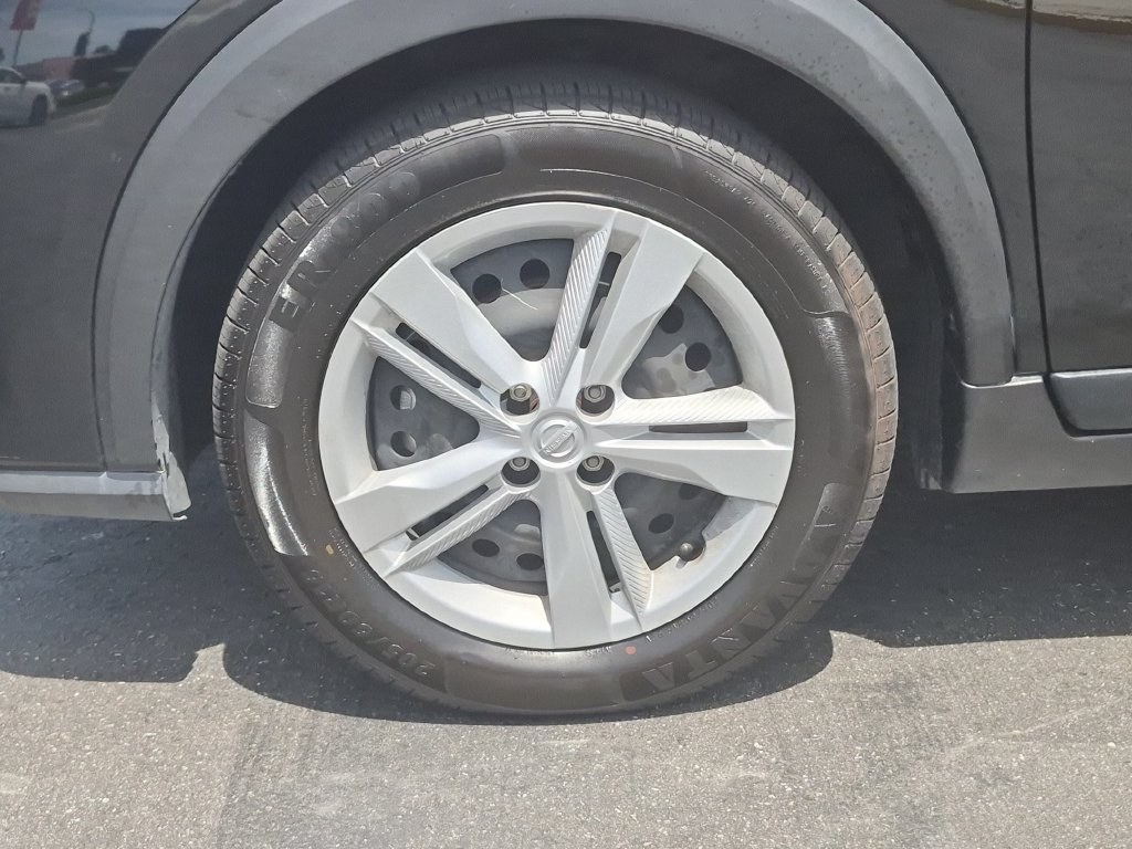 Certified 2024 Nissan Kicks S FWD image 11