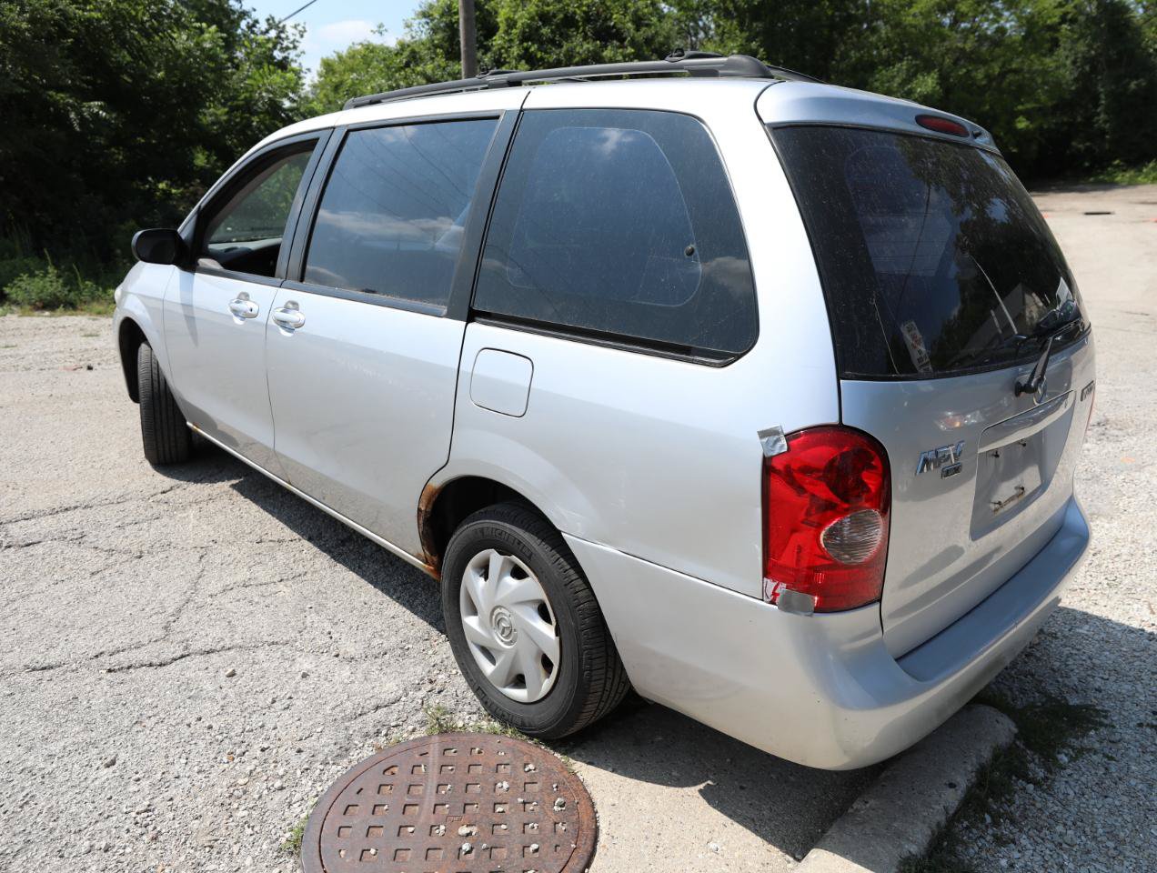 Used 2003 MAZDA MPV LX-SV FWD image 8