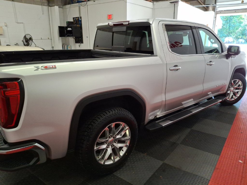 Used 2021 GMC Sierra 1500 SLT w/ SLT Premium Package AWD/4WD image 11