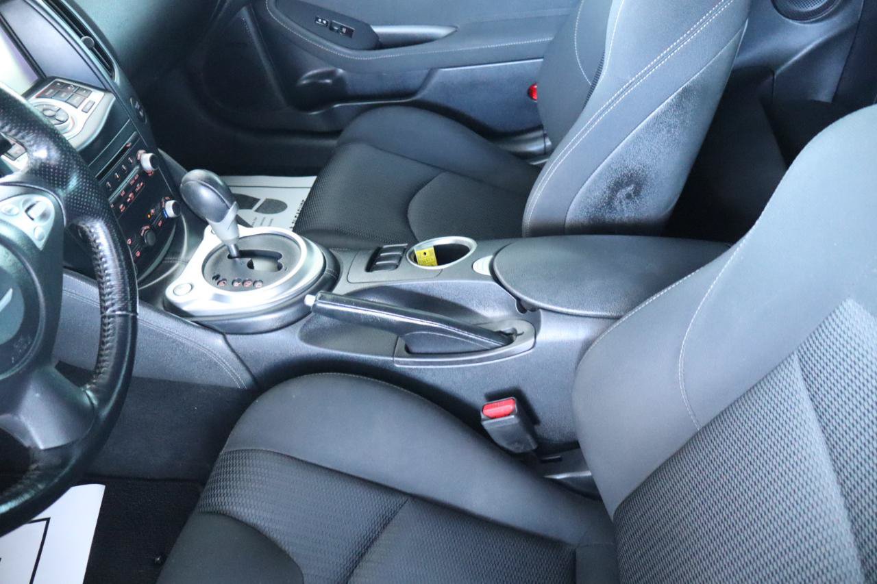 Used 2016 Nissan 370Z Coupe RWD image 21