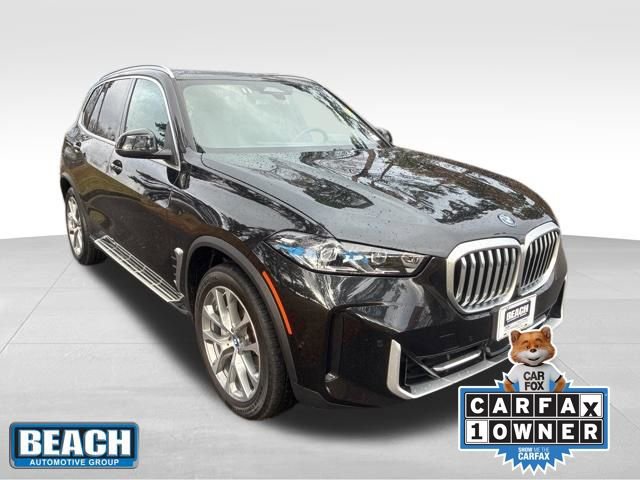 Used 2025 BMW X5 xDrive50e image 1
