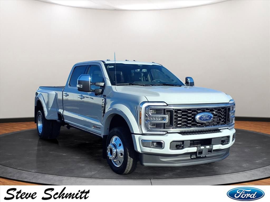 Used 2025 Ford F450 Platinum w/ Platinum Plus Package image 31