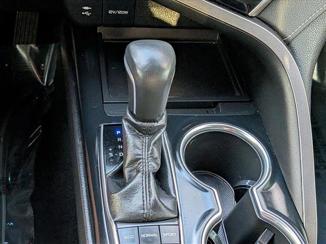 Used 2018 Toyota Camry XSE FWD image 13