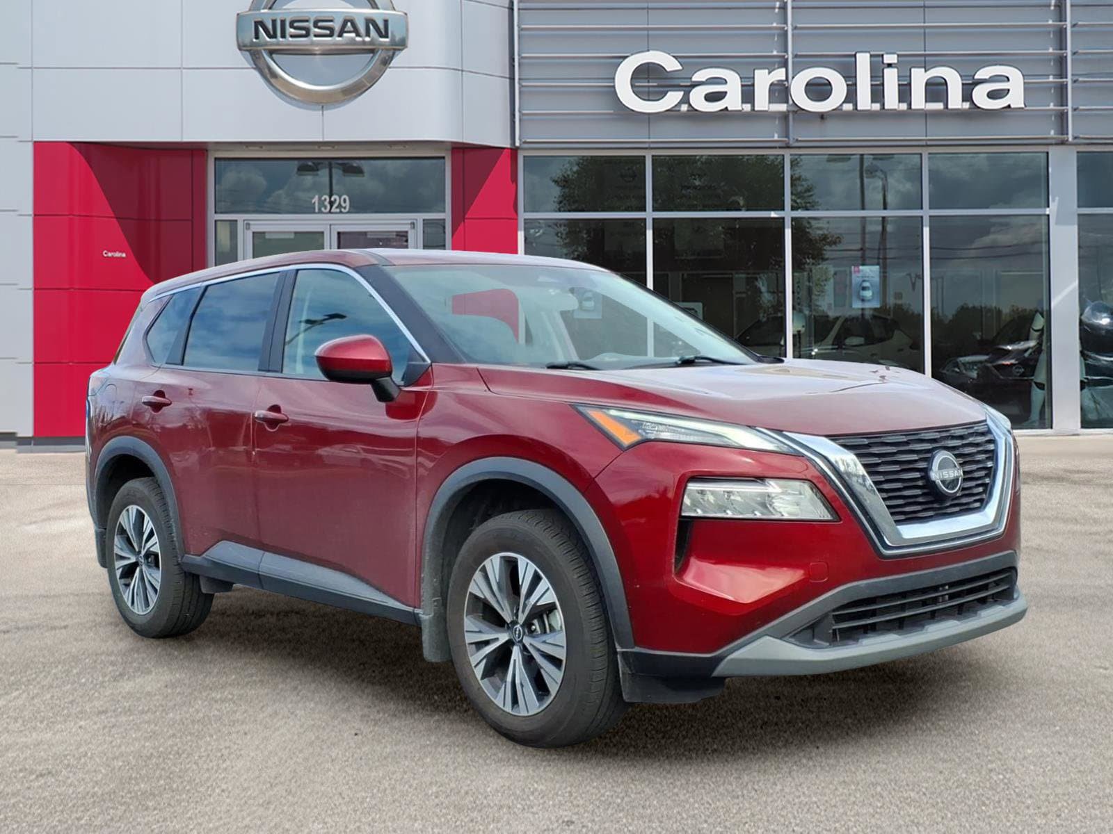 Used 2023 Nissan Rogue SV FWD image 1