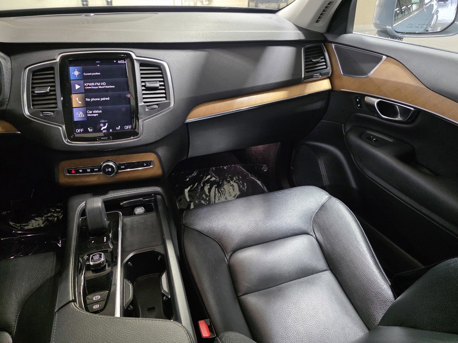 Used 2022 Volvo XC90 T8 Inscription Expression image 17