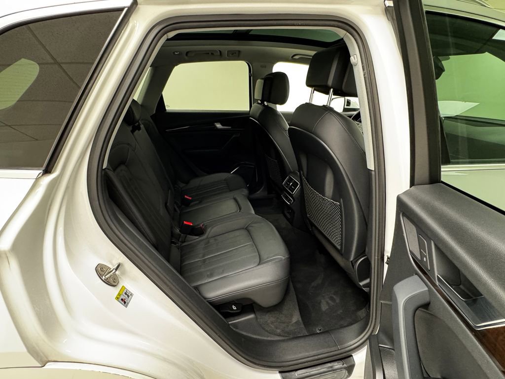 Used 2018 Audi Q5 2.0T Premium Plus w/ Premium Plus Package image 16