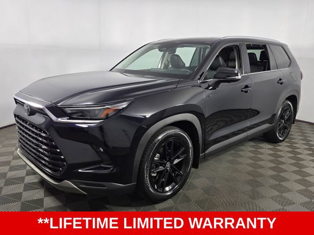 Used 2025 Toyota Grand Highlander FWD image 3