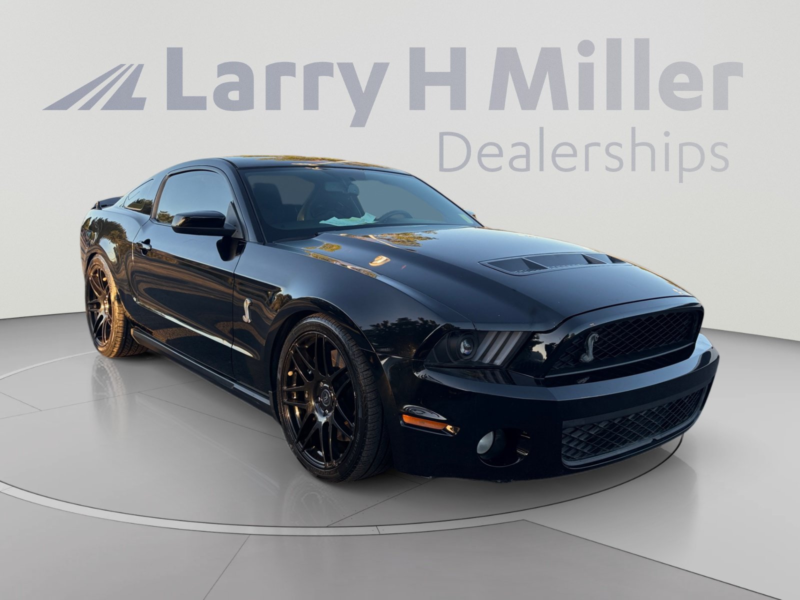 Used 2012 Ford Mustang Shelby GT500 w/ SVT Performance Pkg RWD image 7