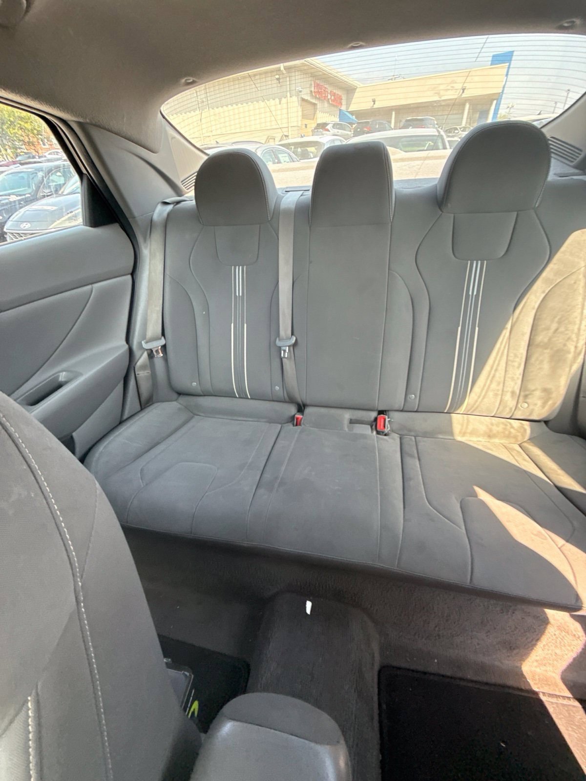 Used 2023 Hyundai Elantra SEL FWD image 10