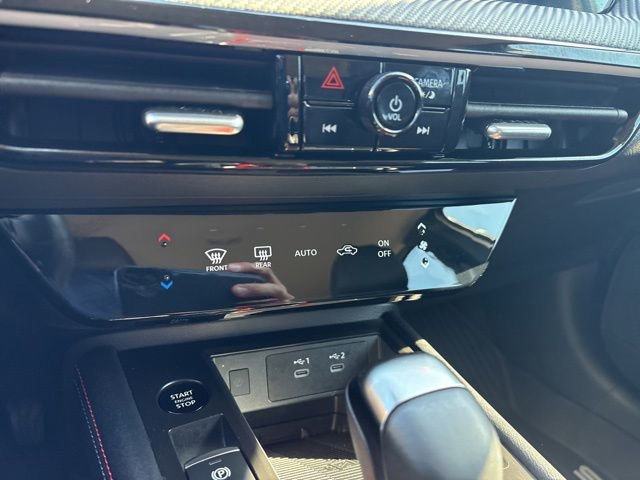 Used 2025 Nissan Kicks SR image 33