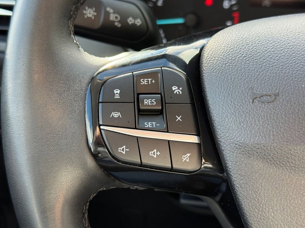 Used 2022 Ford Escape SEL image 13