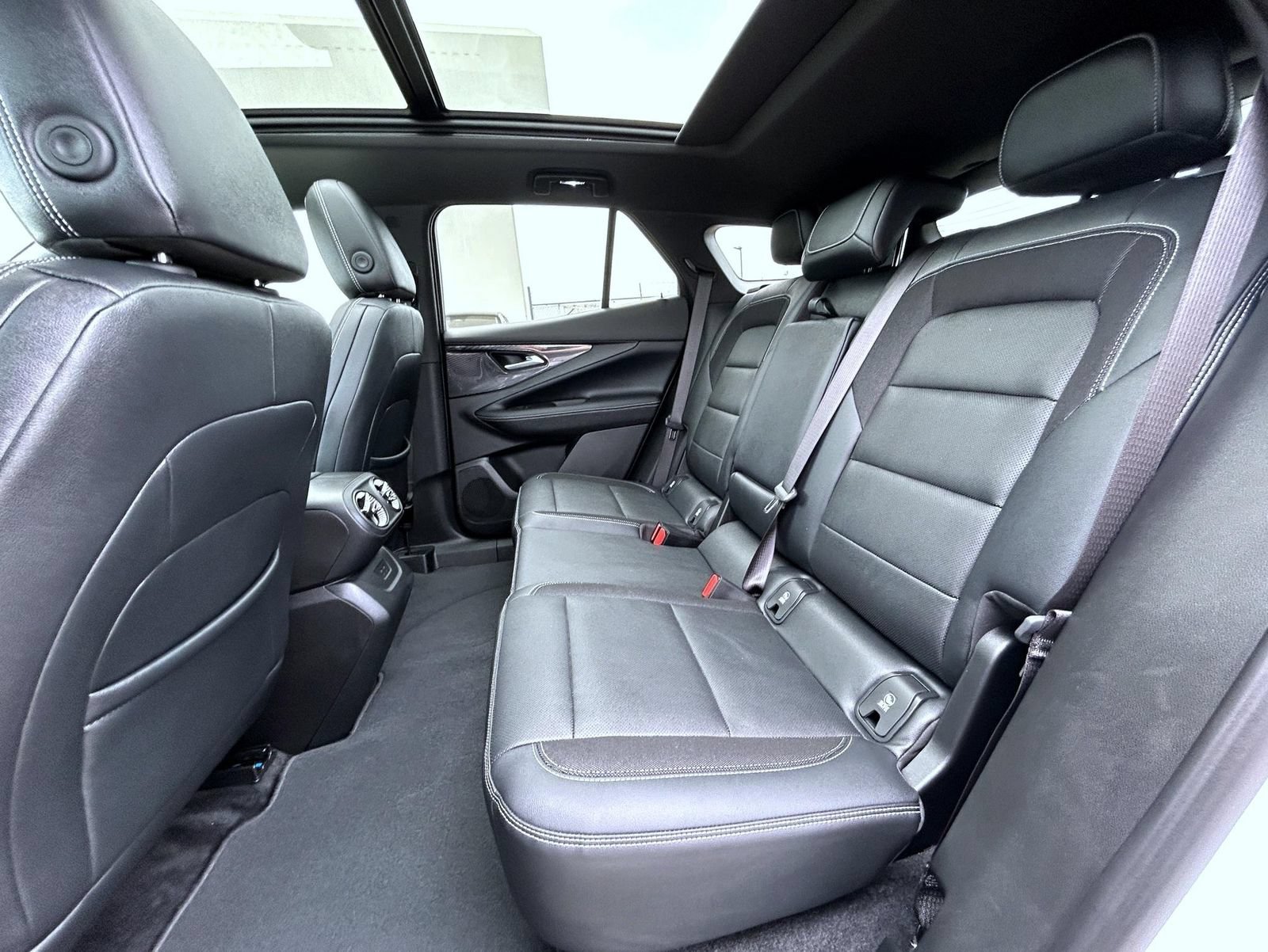 Used 2024 Chevrolet Blazer EV LT AWD/4WD image 21