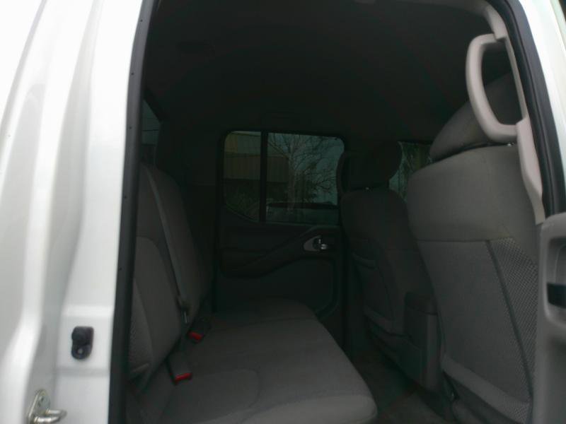 Used 2017 Nissan Frontier SV AWD/4WD image 19