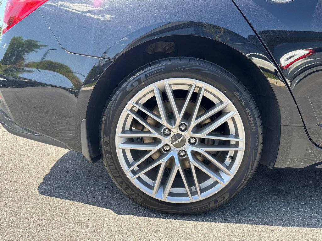 Used 2020 Genesis G70 2.0T w/ Elite Package RWD image 17