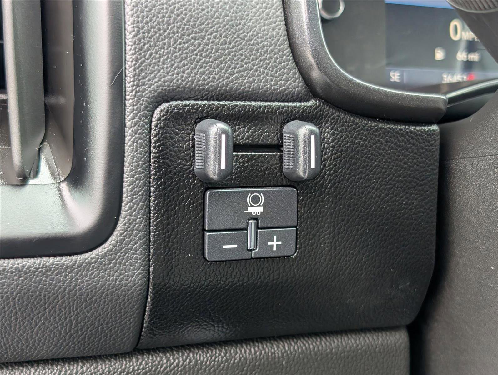 Used 2021 Chevrolet Colorado ZR2 image 22