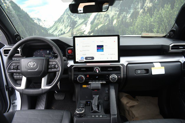 New 2026 Toyota 4Runner TRD Off-Road Premium w/ Tow Technology Package AWD/4WD image 9