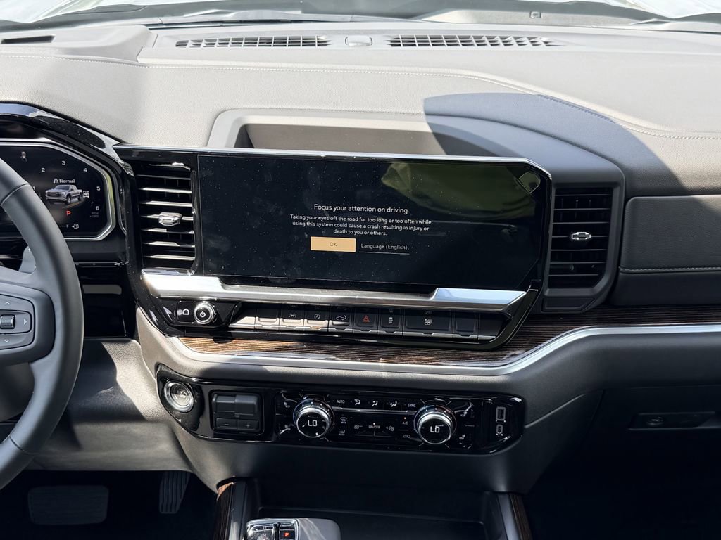 New 2026 GMC Sierra 1500 Elevation w/ LPO, Elevation Black Package image 15