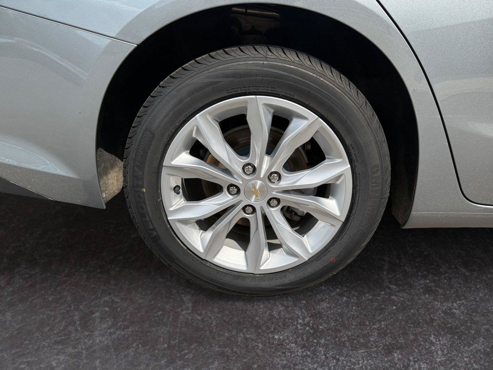 Used 2024 Chevrolet Malibu LT FWD image 15