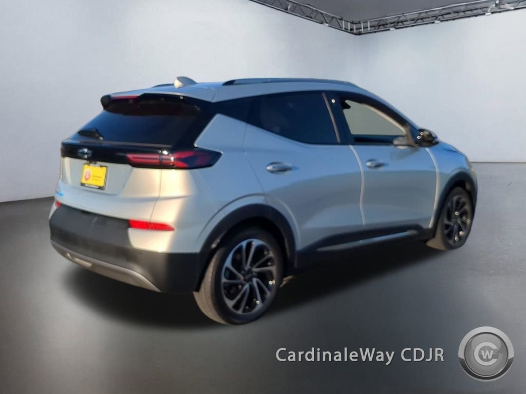 Used 2022 Chevrolet Bolt EUV Premier image 21