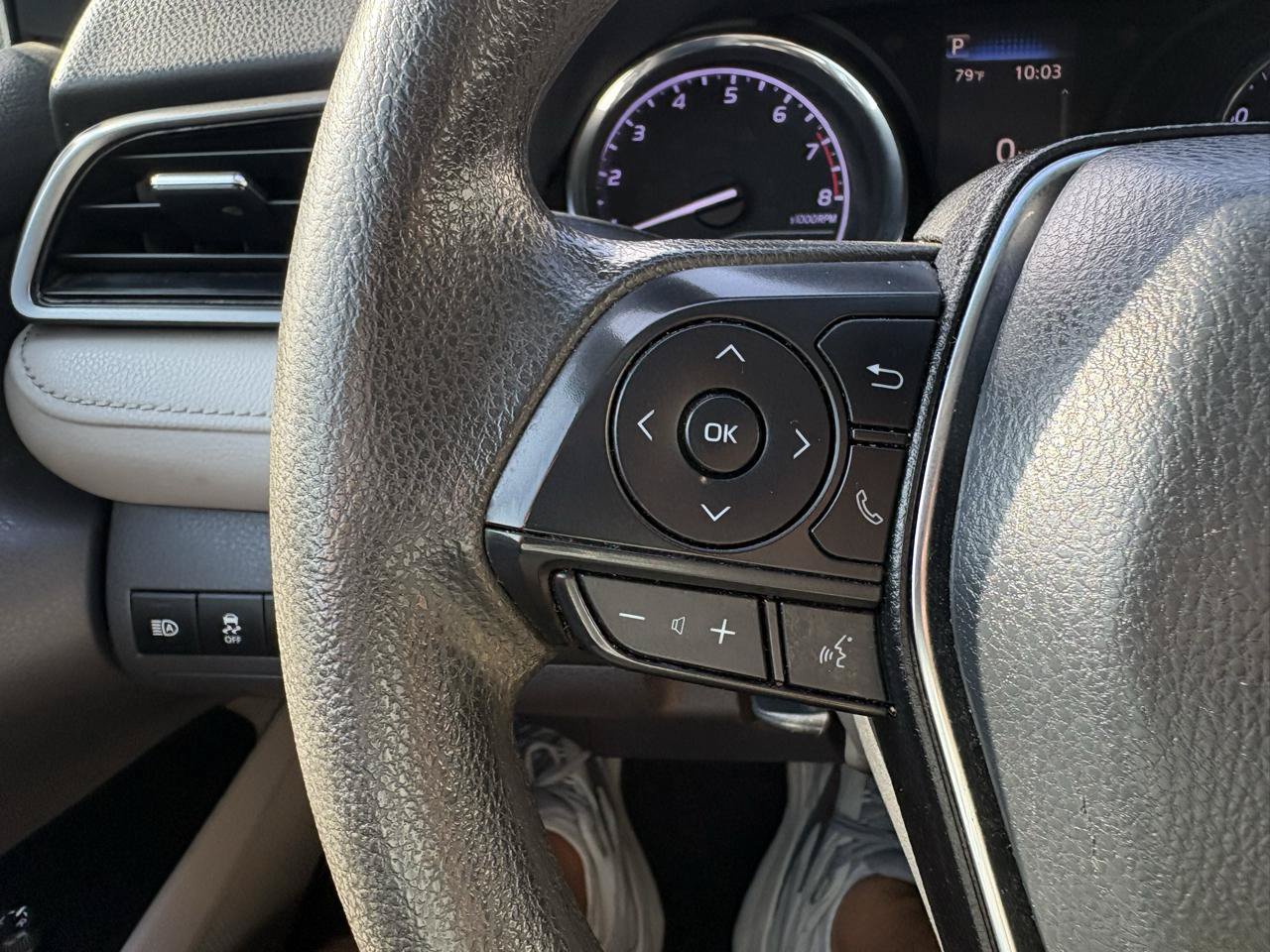 Used 2019 Toyota Camry LE FWD image 18