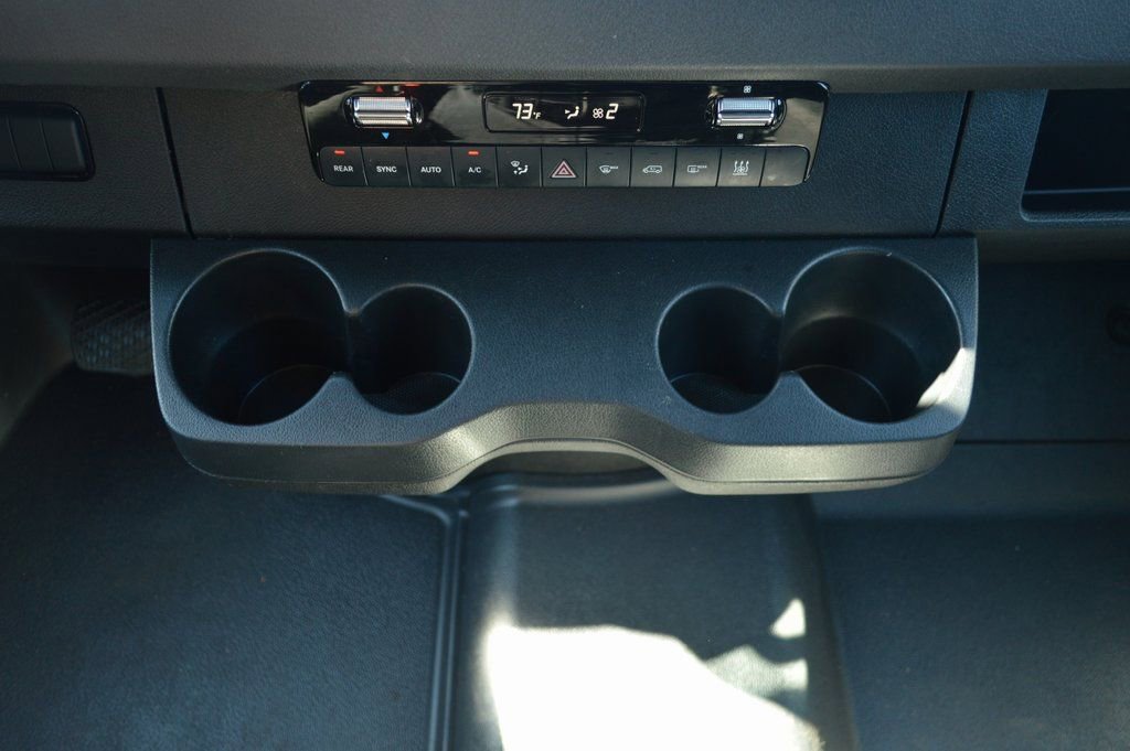 Used 2025 Mercedes-Benz Sprinter 2500 image 35