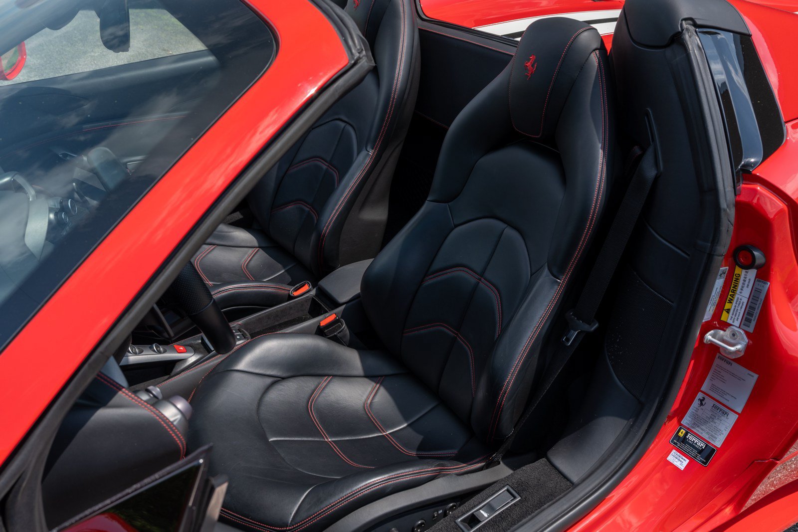 Used 2018 Ferrari 488 Spider RWD image 32