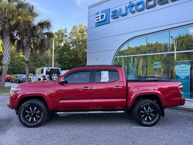 Used 2017 Toyota Tacoma Limited w/ Tow Package RWD image 2