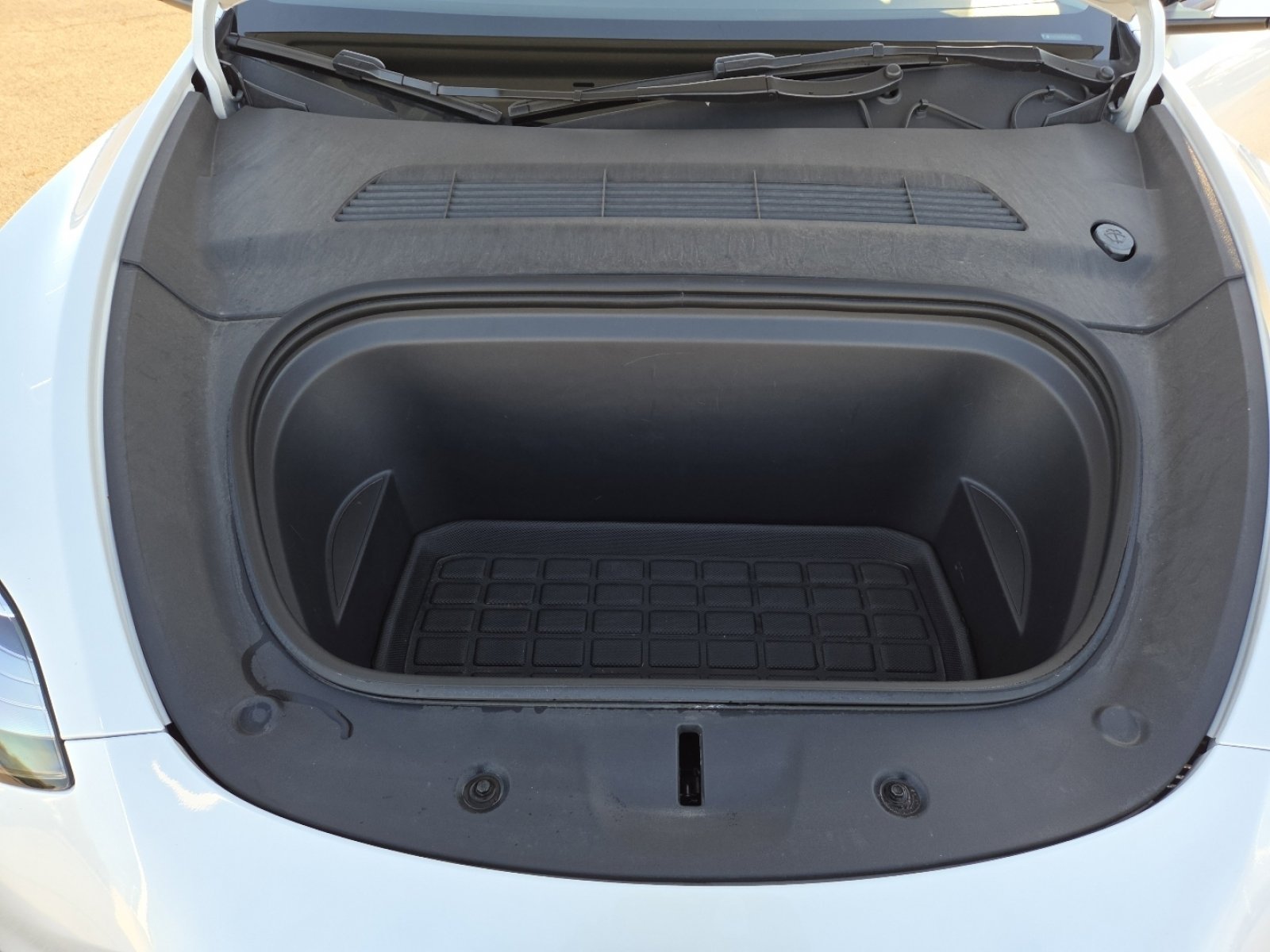 Used 2023 Tesla Model Y Long Range image 20