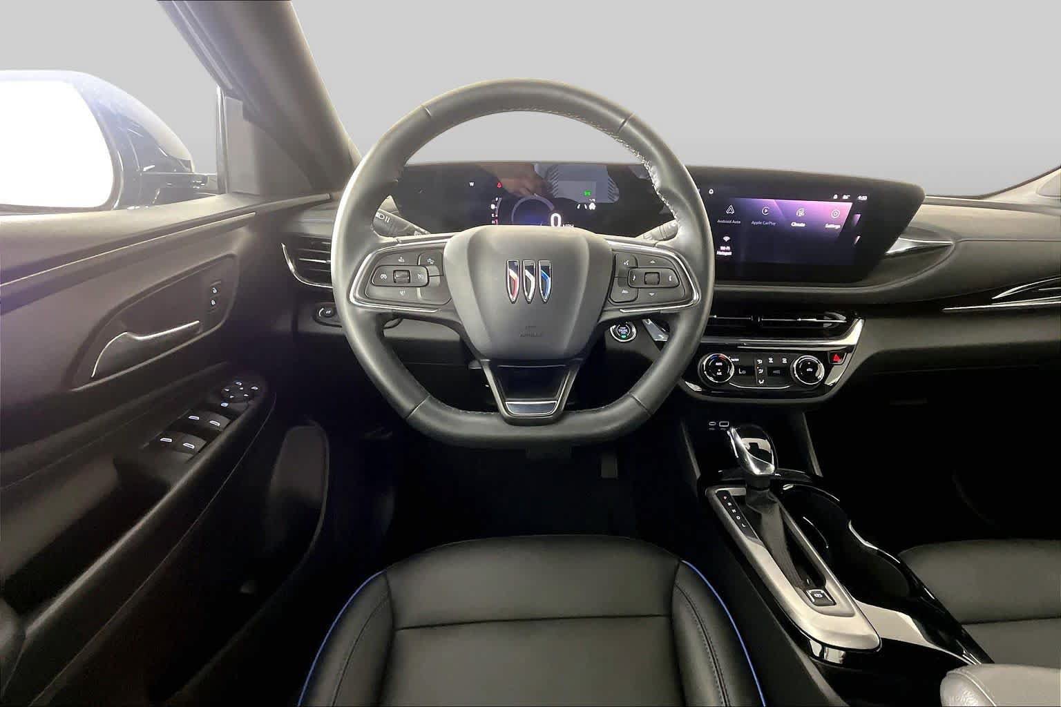 Used 2025 Buick Envista Sport Touring w/ Advanced Safety Package FWD image 6